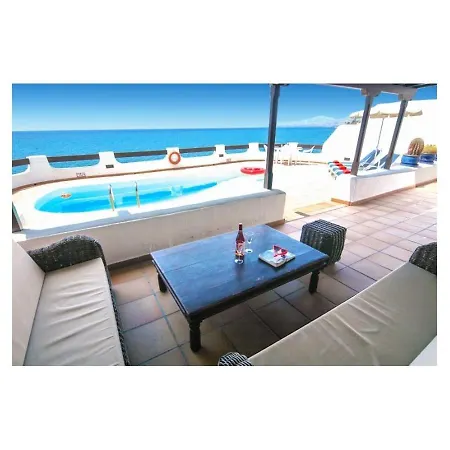 Marcela Frontline With Sea View
